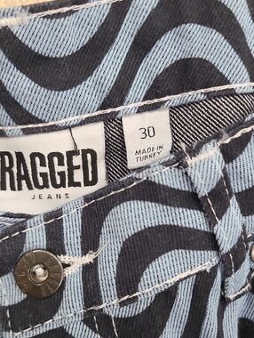RAGGED Women’s Blue Wave-Print Jeans